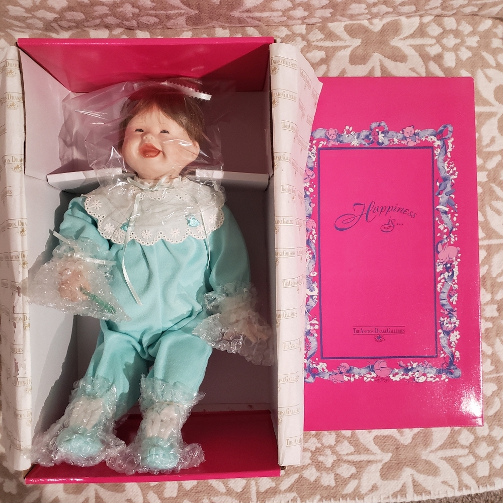 Ashton-Drake "My First Tooth" Patricia 14" Porcelain Doll - NEW in Box